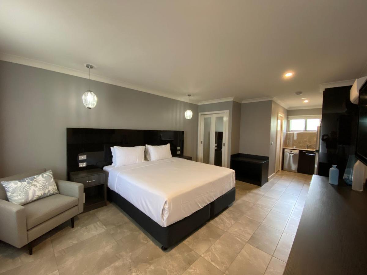 Sunseeker Motor Motel