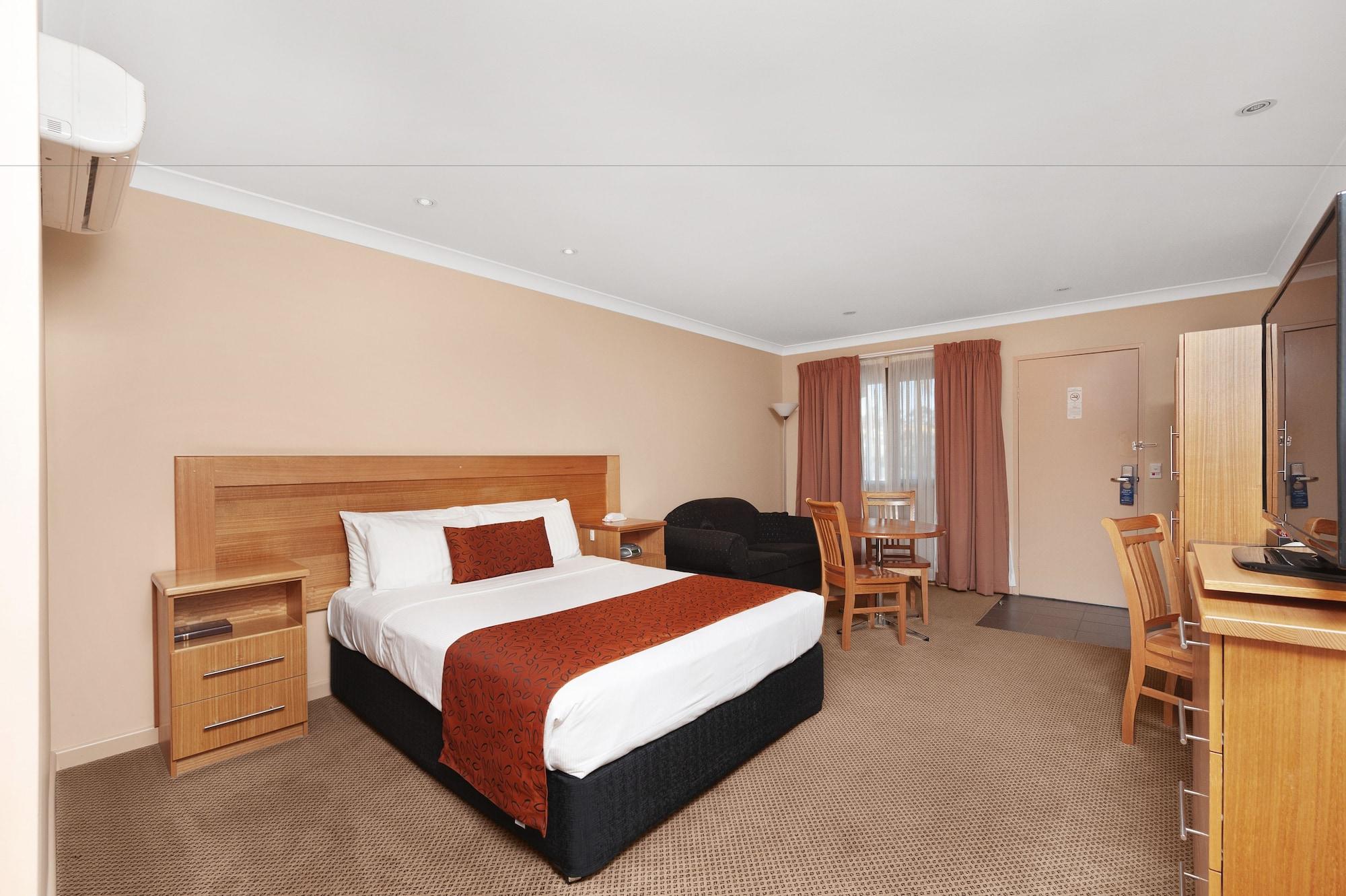 Sunseeker Motor Motel 4*